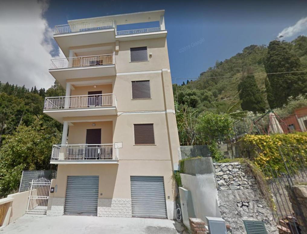 La Baia Dei Delfini Lejlighed Taormina Eksteriør billede