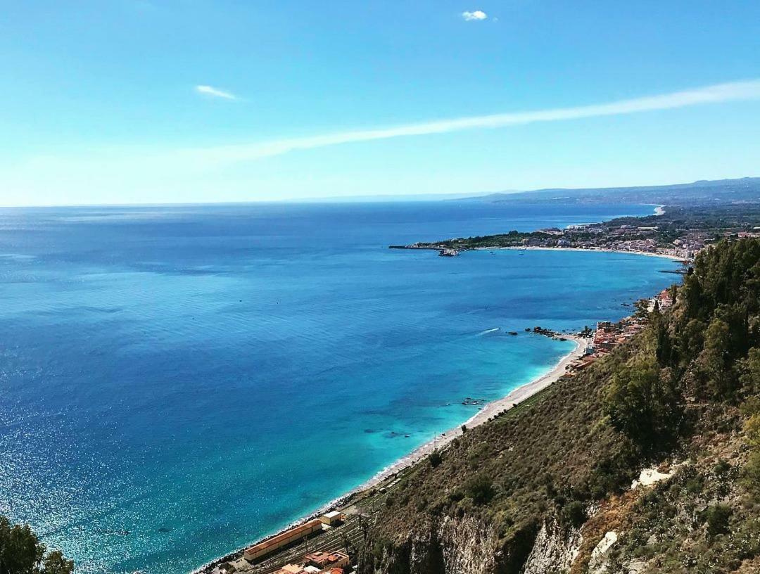 La Baia Dei Delfini Lejlighed Taormina Eksteriør billede