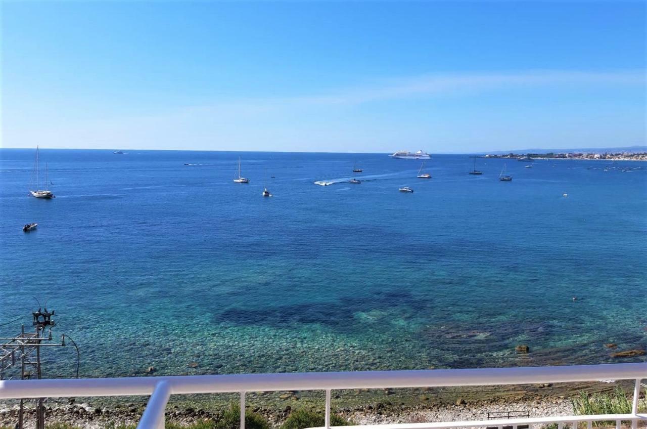 La Baia Dei Delfini Lejlighed Taormina Eksteriør billede
