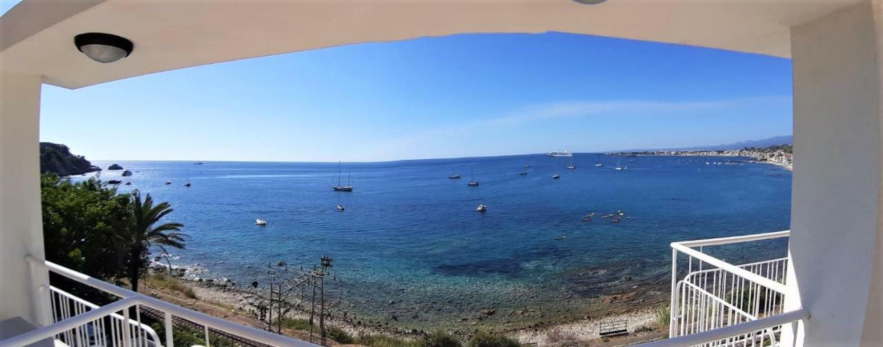 La Baia Dei Delfini Lejlighed Taormina Eksteriør billede